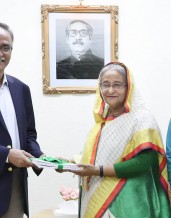 Former CAG submits  Audit and Accounts Report to the Honorable Prime Minister Sheikh Hasina