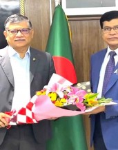 Foreign Secretary greets Comptroller and Auditor General of Bangladesh Mr. Md. Nurul Islam on his visit in Ministry of Foreign Affairs with a bouquet of flowers.